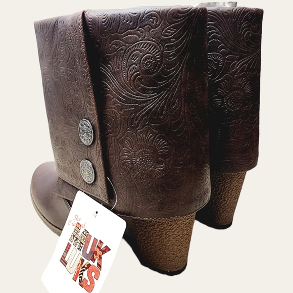 FINAL PRICE🚨 Muk Luks water-resistant boots | Size 6 - Picture 10 of 14